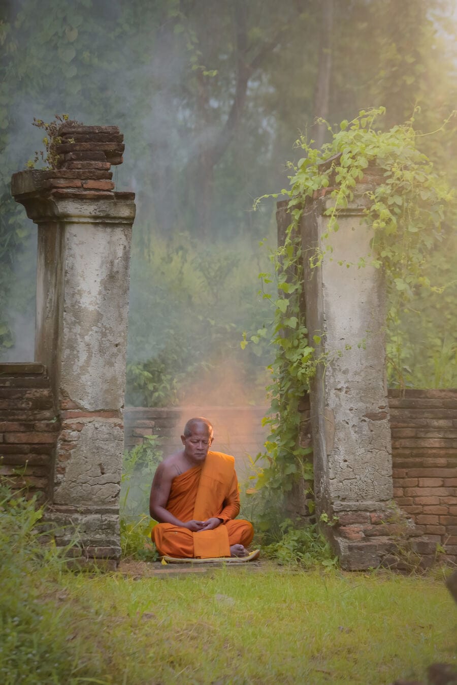 buddhist-monk-meditation-wat-choeng-tha-is-ancient-temple-built-ayutthaya-period (1) (1)